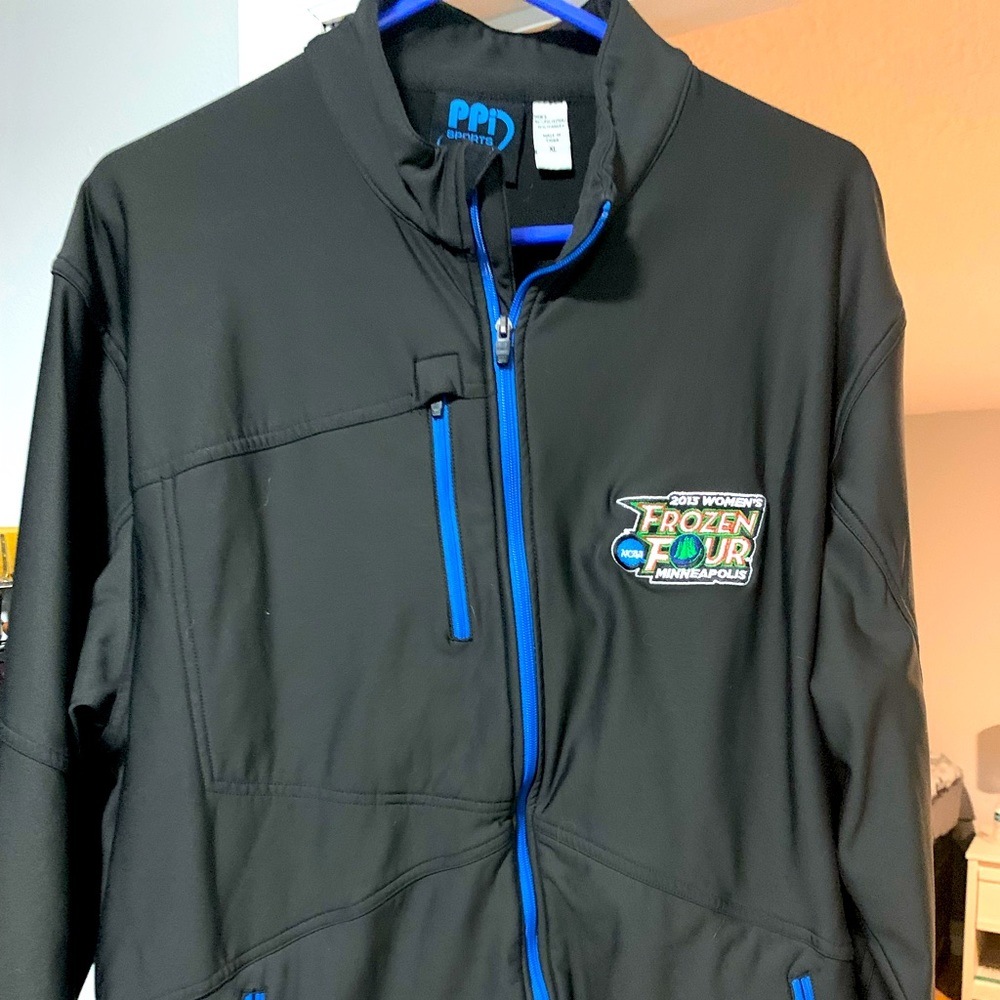 2013 Women’s Frozen Four Jacket
